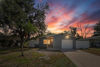 1818 Michigan Ave NE, Saint Petersburg, FL 33703