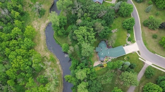 1322 Riverside Dr, River Falls, WI 54022