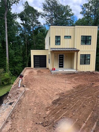 2918 Level Ridge Rd SE, Atlanta, GA 30354