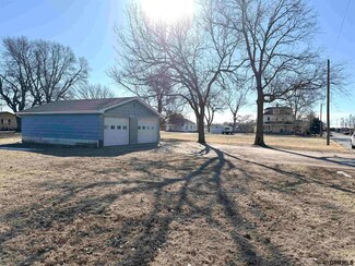 1508 G St, Geneva, NE 68361