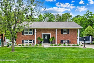 6501 Hollow Tree Rd, Louisville, KY 40228