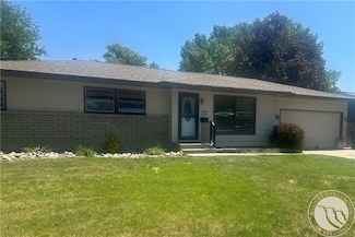 33 Campbell Dr, Billings, MT 59102