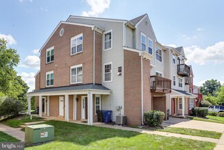 7985 Coachcrest Ct, Manassas, VA 20109
