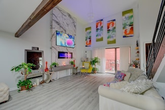 107 S Front St Unit 32, Memphis, TN 38103