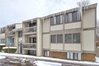 323 Ridge Point Cir Unit A14, Bridgeville, PA 15017