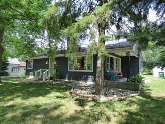 1349 Marion St, Niles, MI 49120