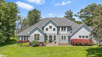 54 Four Winds Dr, Clear Lake, IA 50428