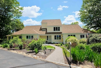 205 Mountain Rd, Concord, NH 03301