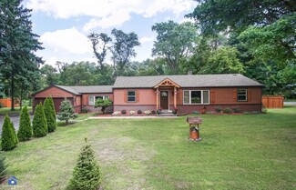 7N135 Glen Rd, Medinah, IL 60157