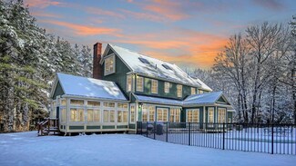 36 Sturbridge Ln, Cumberland Center, ME 04021