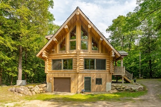 320 Commons Dr, Bridgton, ME 04009