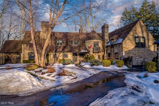 1779 Berkshire Rd, Gates Mills, OH 44040