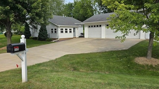 6509 Exchange St, Mc Farland, WI 53558