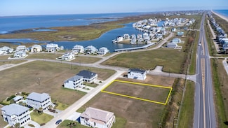 21205 Scissor Tail Ln, Galveston, TX 77554