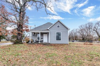 1301 N Farmer Ave, Springfield, MO 65802