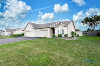 312 Winter Pine Dr, Findlay, OH 45840