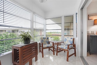 3051 NW 46th Ave Unit 407, Lauderdale Lakes, FL 33313