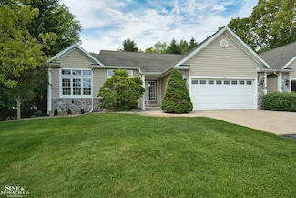 108 Stony Ridge Ct, Hillsdale, MI 49242