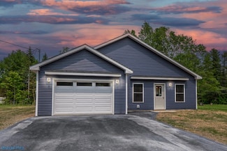 56 Myrtle St, Madison, ME 04950