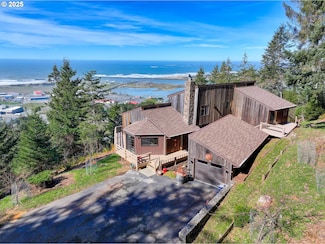 29844 Hound Dog Rd, Gold Beach, OR 97444