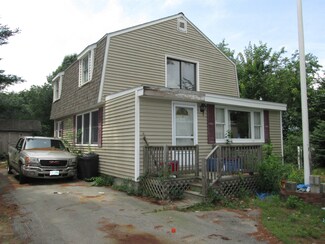 40 Grove Ave, Salem, NH 03079