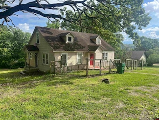 408 Dalton Ave, Cotter, AR 72626