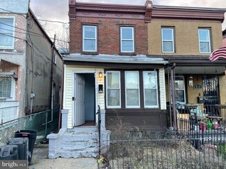 122 Elm St, Camden, NJ 08102