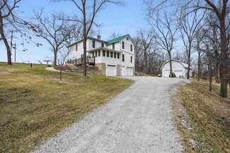 2640 Iowa 22, Riverside, IA 52327