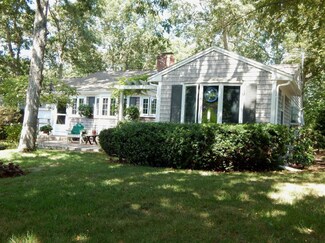 10 School House Rd, Dennis, MA 02670