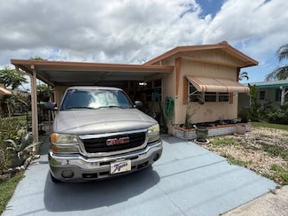 2405 18th St W, Bradenton, FL 34205