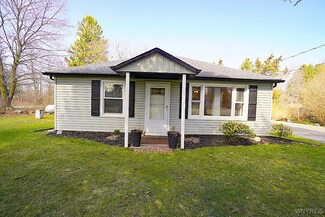 1463 Lake Rd, Youngstown, NY 14174