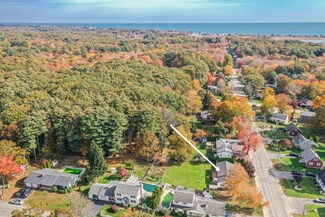 320 High St, Hampton, NH 03842