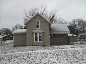 410 Mulberry St, Tipton, IA 52772