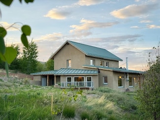 425 Forest Rd 286, Jemez Springs, NM 87025