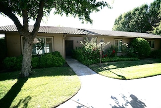 1710 W Santa Ana Ave Unit 102, Fresno, CA 93705