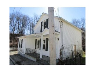 19 Baker St, West Warwick, RI 02893