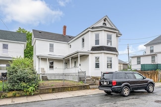 17 Morey St, Lowell, MA 01851