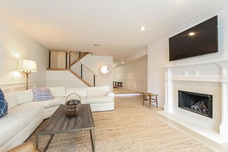 925 Main St Unit 3, Cotuit, MA 02635