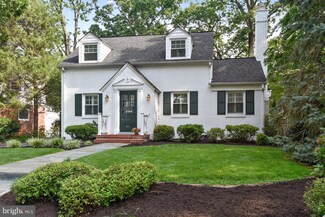 813 Grand View Dr, Alexandria, VA 22305