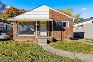 24609 Flower Ave, Eastpointe, MI 48021
