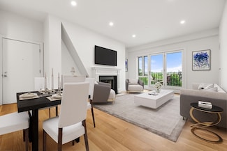 2 Clarendon St Unit 510, Boston, MA 02116
