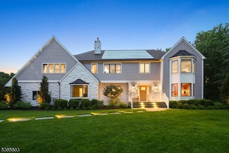 8 Olde Greenhouse Ln, Madison, NJ 07940