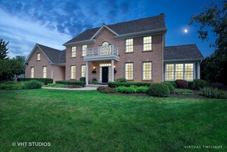 14575 S Somerset Cir, Libertyville, IL 60048