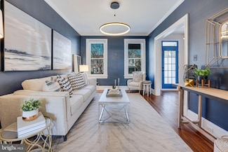 738 Kenyon St NW, Washington, DC 20010