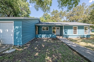 301 N Avenue Q, Clifton, TX 76634