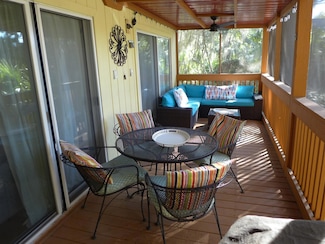 345 Sea Cloud Cir, Edisto Island, SC 29438