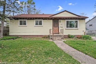 3815 Toepfer Rd, Warren, MI 48091