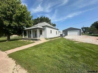 708 Walnut St, Beaver Crossing, NE 68313