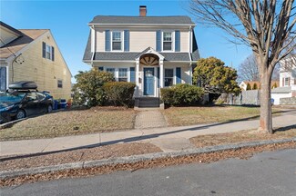 87 Blodgett Ave, Pawtucket, RI 02860