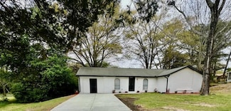 6123 Deerfield Ct, Morrow, GA 30260